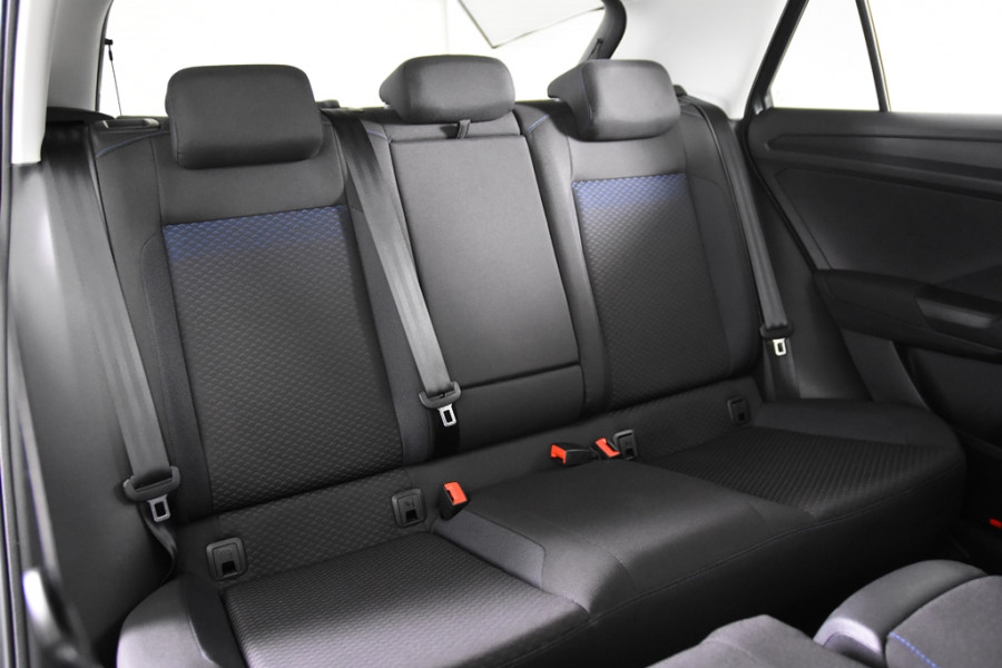 Volkswagen T-Roc 1.0 TSI Style *1ste Eigenaar*Navigatie*Camera* Volkswagen T-Roc 1.0 TSI Style *1ste Eigenaar*Navigatie*Camera*