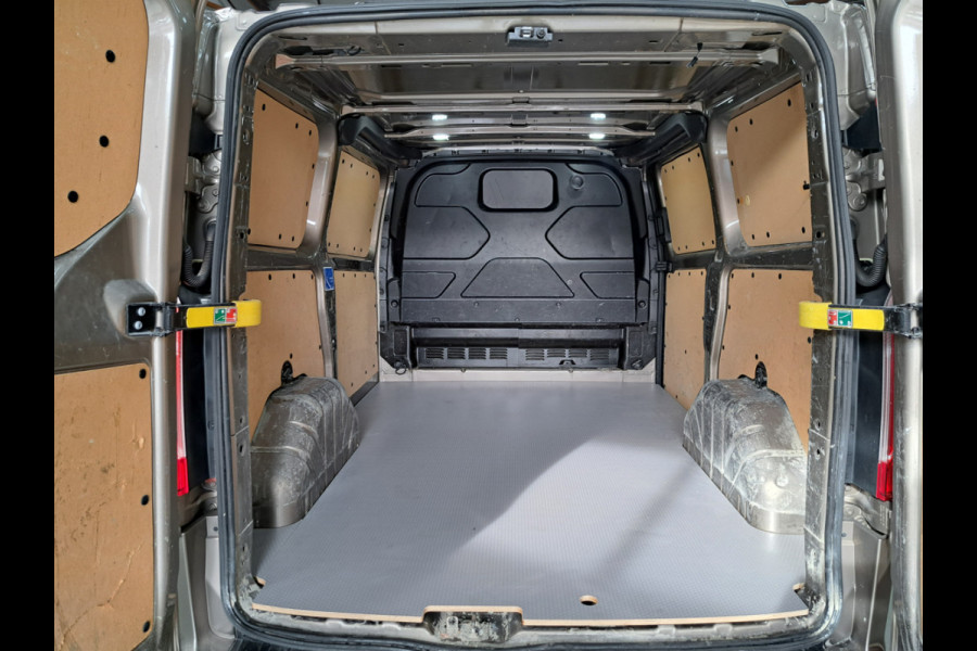 Ford Transit Custom 2.0 TDCI 131pk Automaat Euro 6 - Trekhaak - Navi - Camera