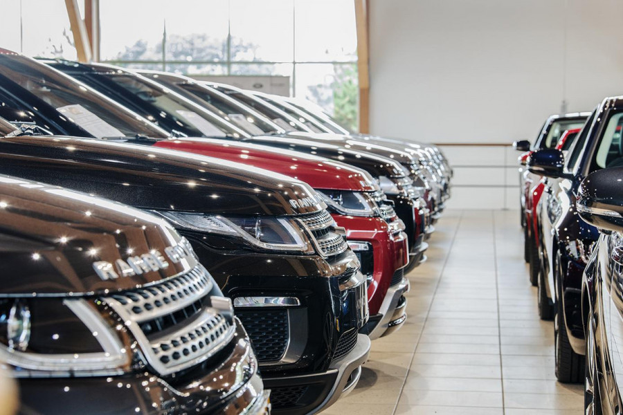 Land Rover Range Rover Evoque P270e PHEV AWD Dynamic SE Land Rover Range Rover Evoque P270e PHEV AWD Dynamic SE