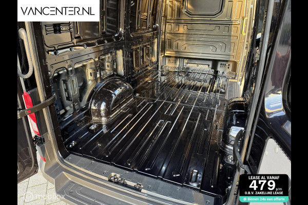 Volkswagen Crafter L3H3 140PK Automaat Carplay Zwart EURO 6