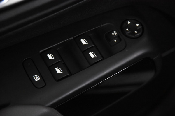 Citroën C5 Aircross 1.2 Feel *1ste Eigenaar*Leer*Navigatie*Camera* Citroën C5 Aircross 1.2 Feel *1ste Eigenaar*Leer*Navigatie*Camera*