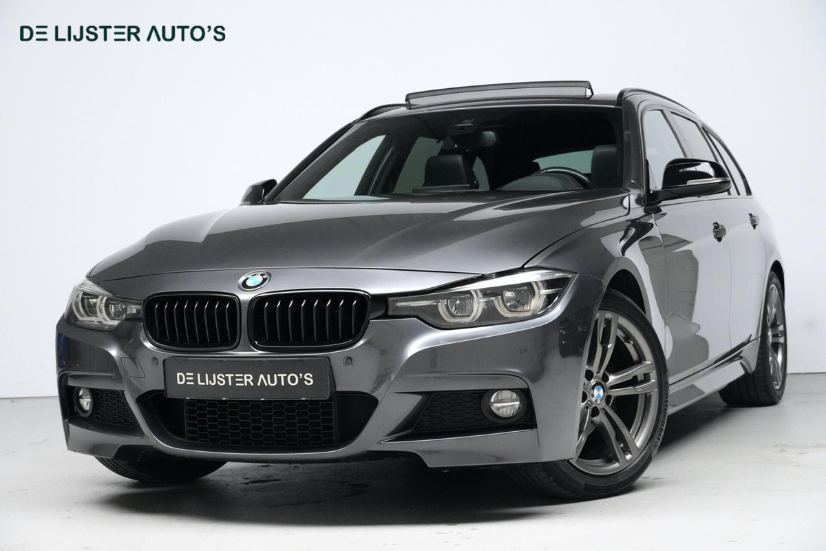 BMW 3 Serie Touring 320i M Sport High Executive Automaat 184 PK | Pano-dak | CarPlay | Camera | Leder | Stoelverwarming | Cruise | Pdc | Led BMW 3 Serie Touring 320i M Sport High Executive Automaat 184 PK | Pano-dak | CarPlay | Camera | Leder | Stoelverwarming | Cruise | Pdc | Led