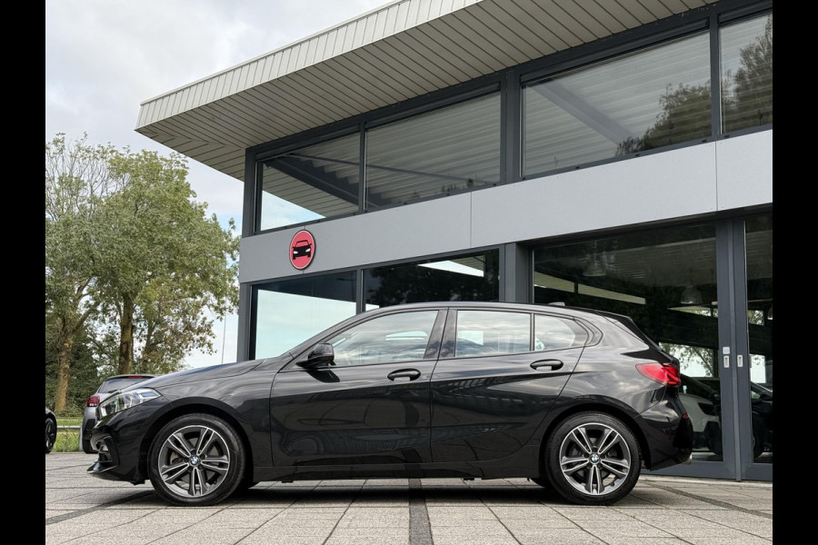 BMW 1-serie 118i Executive Edition | Navi | Led | Live Cockpit |