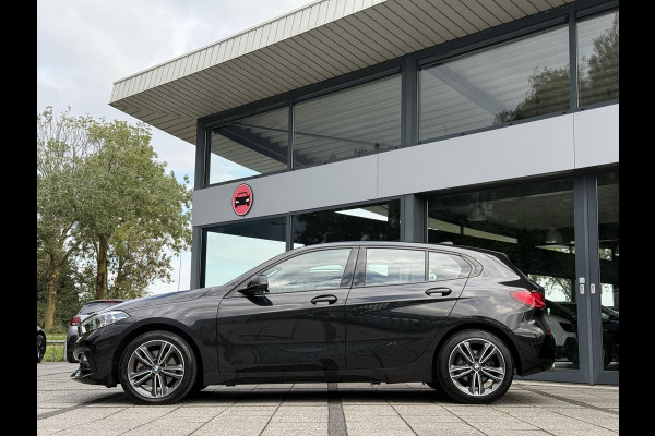 BMW 1-serie 118i Executive Edition | Navi | Led | Live Cockpit |