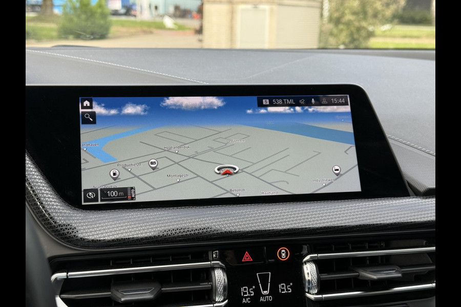BMW 1-serie 118i Executive Edition | Navi | Led | Live Cockpit |