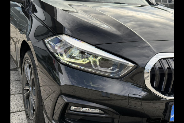 BMW 1-serie 118i Executive Edition | Navi | Led | Live Cockpit |