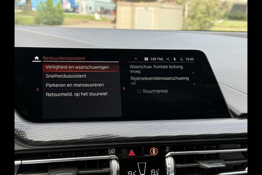 BMW 1-serie 118i Executive Edition | Navi | Led | Live Cockpit |
