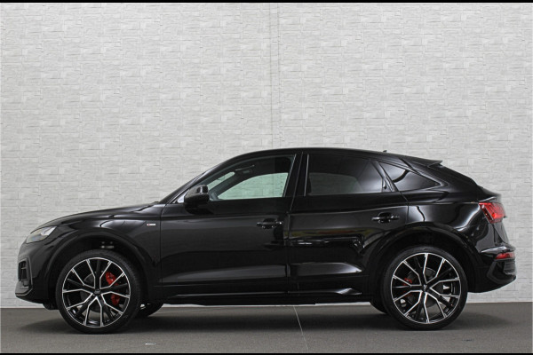 Audi Q5 Sportback 40 TFSI Benzine S-Line | ACC | Sfeerverlichting | Keyless-Entry | Matrix-LED | Virtual-Cockpit | Tour-Pakket | Black-Optic | Camera | Beker-Clima | 3-Zone Clima | Draadloos Laden | Zonwering | 6 mnd. BOVAG Garantie |