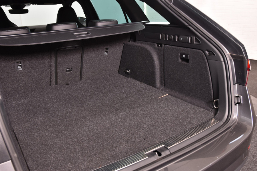 Škoda Superb Combi 1.4 TSI iV Sportline Business | Dig. Cockpit | Cruise | Stoel-+Stuurverw. PDC | Camera | App. Connect | ECC | Elek. Klep | LM 18" | 1944