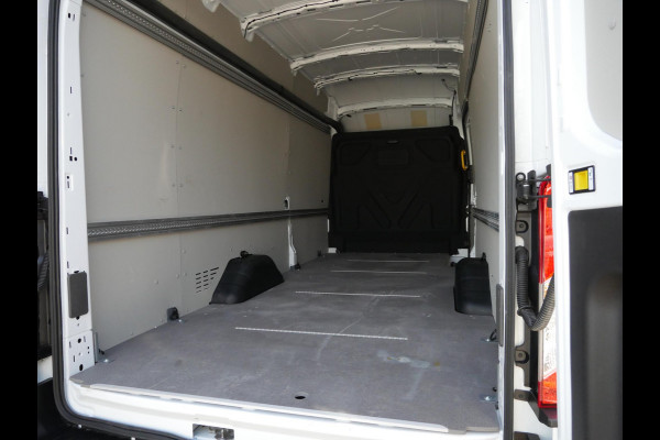 Ford Transit 2.0 TDCI 170PK, L4H3, Automaat, Airco, Trekhaak 3.500KG