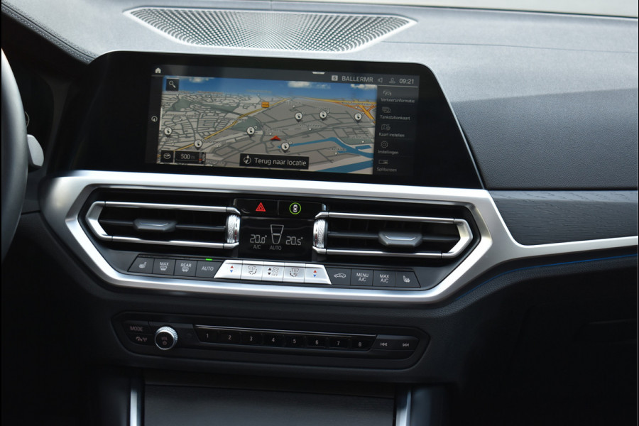 BMW 3 Serie Touring 330e xDrive 292 Pk Pano Navi Keyless Vol Leder Bruin Laser Koplampen 19 Inch