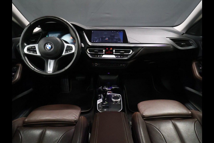 BMW 2 Serie Gran Coupé 218i M Sport [SCHUIFKANTELDAK, APPLE CARPLAY, ANDROID AUTO, VOL LEDER, VIRTUAL COCKPIT, CAMERA, NIEUWSTAAT]