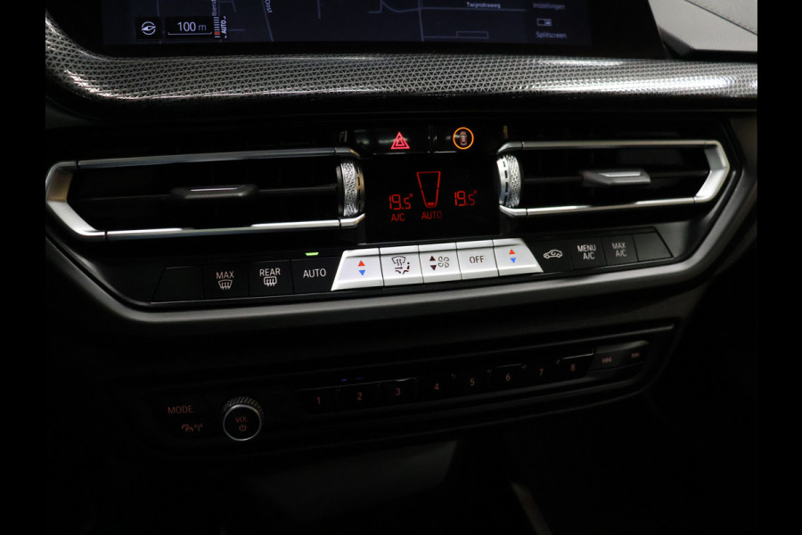 BMW 2 Serie Gran Coupé 218i M Sport [SCHUIFKANTELDAK, APPLE CARPLAY, ANDROID AUTO, VOL LEDER, VIRTUAL COCKPIT, CAMERA, NIEUWSTAAT]