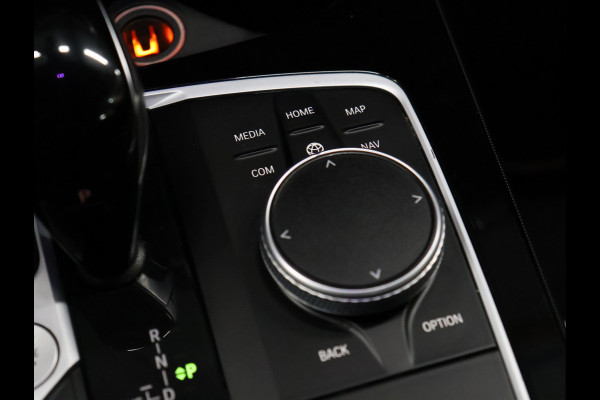 BMW 2 Serie Gran Coupé 218i M Sport [SCHUIFKANTELDAK, APPLE CARPLAY, ANDROID AUTO, VOL LEDER, VIRTUAL COCKPIT, CAMERA, NIEUWSTAAT]