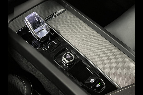 Volvo XC60 2.0 T6 Plug-in hybrid AWD Plus Black Edition | Open dak | Adapt. Cruise control | Stoel-/Stuurverwarming | Memory seats | 21" | Google