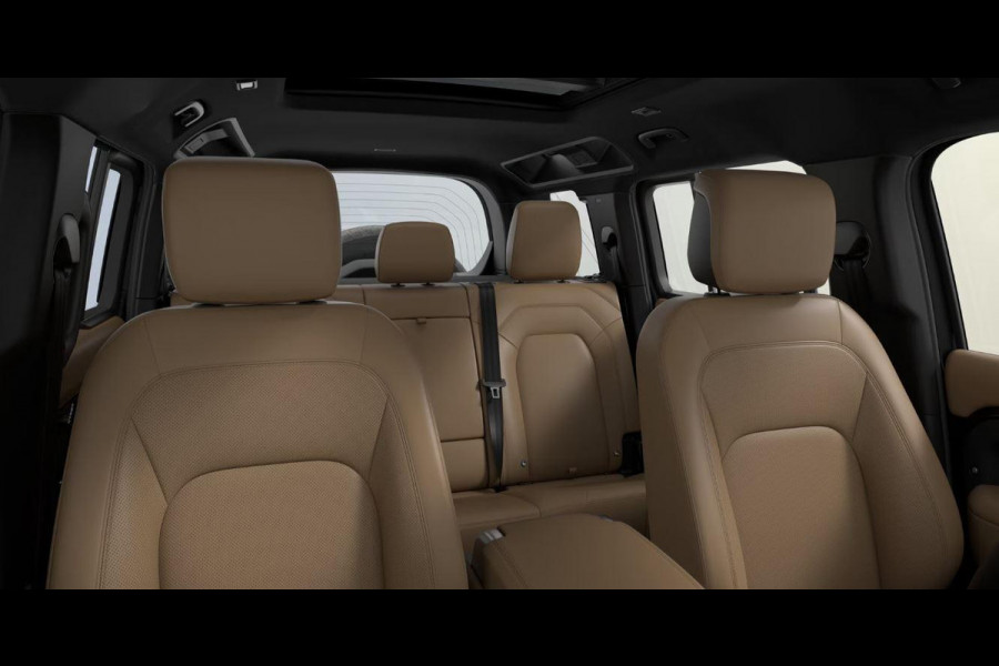 Land Rover Defender 110 2.0 P300e 110 X-Dynamic HSE