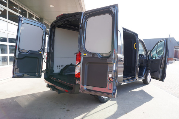 Ford Transit 350M 2.0 TDCI 165pk L2H2 Trend Automaat nr. V800 | Camera | Cruise | Trekhaak | Laadruimte pakket