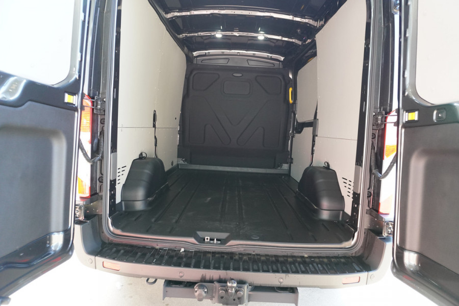 Ford Transit 350M 2.0 TDCI 165pk L2H2 Trend Automaat nr. V800 | Camera | Cruise | Trekhaak | Laadruimte pakket