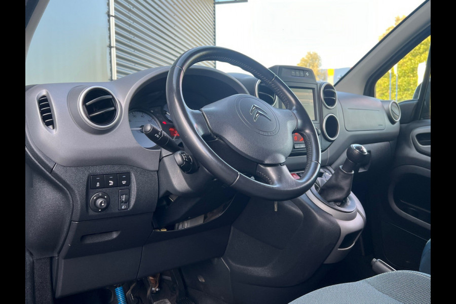 Citroën Berlingo BWJ 2017 | 1.2PT 111PK XTR | CLIMA | NAVI | STOELVERW. | TREKHAAK | CRUISE | PDC | DONKER GLAS |