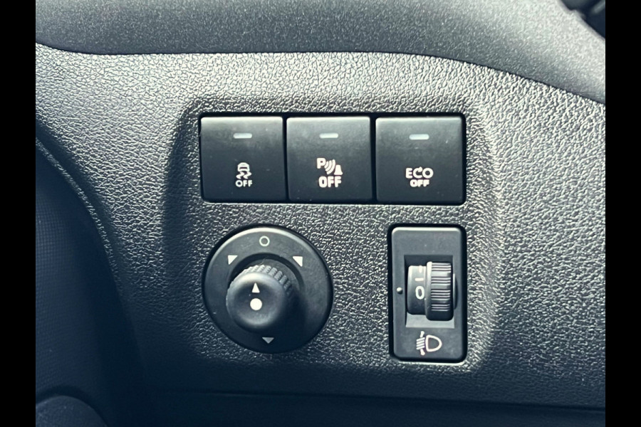 Citroën Berlingo BWJ 2017 | 1.2PT 111PK XTR | CLIMA | NAVI | STOELVERW. | TREKHAAK | CRUISE | PDC | DONKER GLAS |