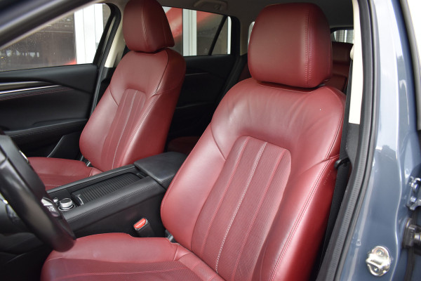 Mazda 6 Sportbreak 2.0 SA G 165 Luxury Automaat  / Navi / Adap. Cruise / 19" LM / Carplay / Cameras / Keyless / Stoelverw. + ventilatie