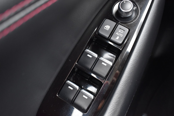 Mazda 6 Sportbreak 2.0 SA G 165 Luxury Automaat  / Navi / Adap. Cruise / 19" LM / Carplay / Cameras / Keyless / Stoelverw. + ventilatie