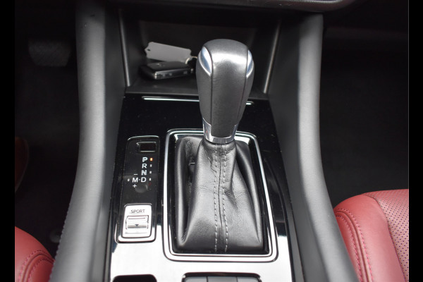 Mazda 6 Sportbreak 2.0 SA G 165 Luxury Automaat  / Navi / Adap. Cruise / 19" LM / Carplay / Cameras / Keyless / Stoelverw. + ventilatie