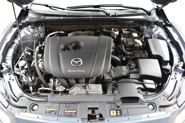 Mazda 6 Sportbreak 2.0 SA G 165 Luxury Automaat  / Navi / Adap. Cruise / 19" LM / Carplay / Cameras / Keyless / Stoelverw. + ventilatie