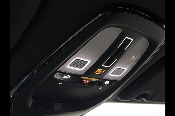 Volvo XC60 2.0 T6 Plug-in hybrid Black Edition | Open dak | Adapt. Cruise | Stoel-/Stuurverwarming | Memory seats | 21"