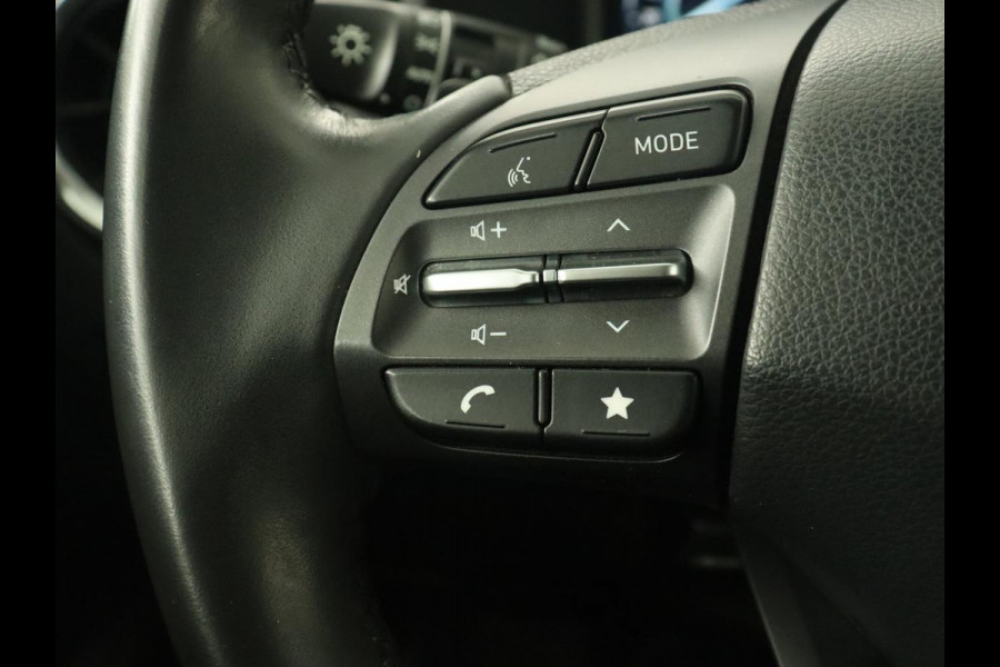 Hyundai Kona 1.6 GDI HEV Fashion | Head-Up | Adaptive cruise | Camera | Carplay | Krell Audio | Keyless | Navigatie | Digital Cockpit | Climate control