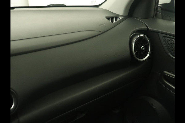 Hyundai Kona 1.6 GDI HEV Fashion | Head-Up | Adaptive cruise | Camera | Carplay | Krell Audio | Keyless | Navigatie | Digital Cockpit | Climate control