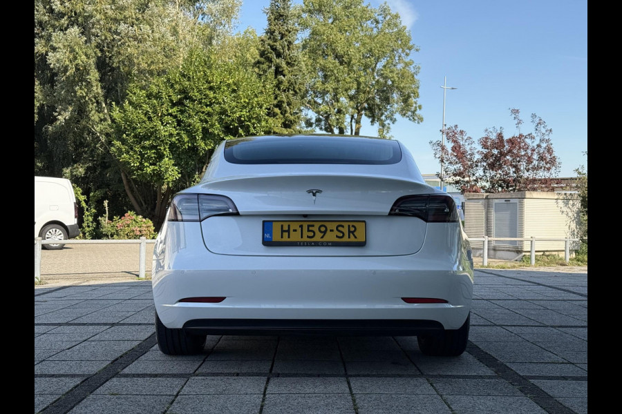 Tesla Model 3 Range Plus RWD | Autopilot | Panorama | Leder |