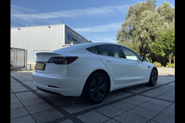 Tesla Model 3 Range Plus RWD | Autopilot | Panorama | Leder |