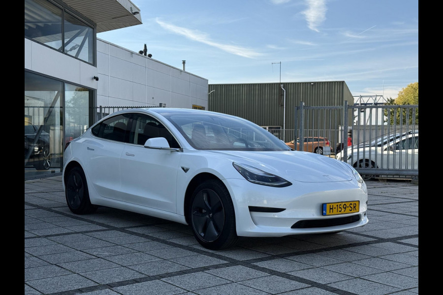 Tesla Model 3 Range Plus RWD | Autopilot | Panorama | Leder |
