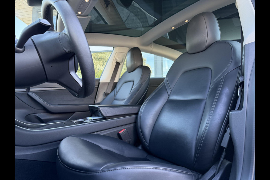 Tesla Model 3 Range Plus RWD | Autopilot | Panorama | Leder |