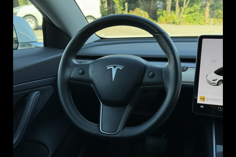 Tesla Model 3 Range Plus RWD | Autopilot | Panorama | Leder |