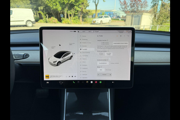 Tesla Model 3 Range Plus RWD | Autopilot | Panorama | Leder |