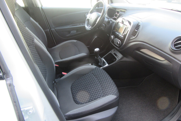 Renault Captur 0.9 TCe Intens, Navigatie, Camera, Blind Spot, Trekhaak
