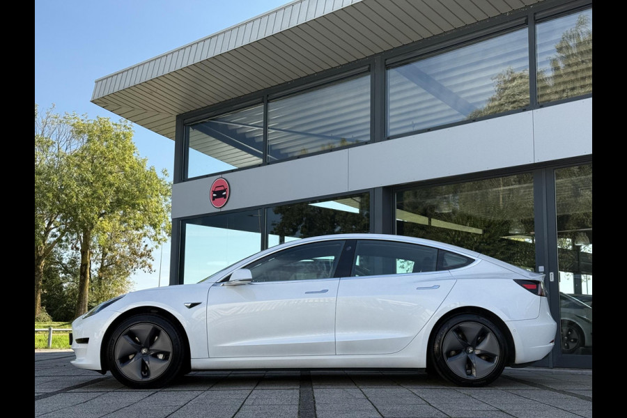 Tesla Model 3 Range Plus RWD | Autopilot | Panorama | Leder |