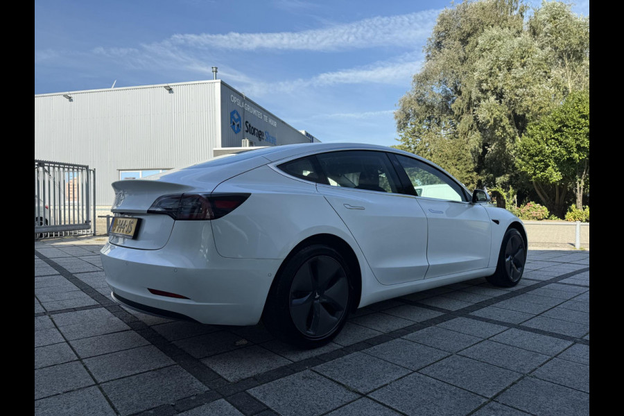 Tesla Model 3 Range Plus RWD | Autopilot | Panorama | Leder |