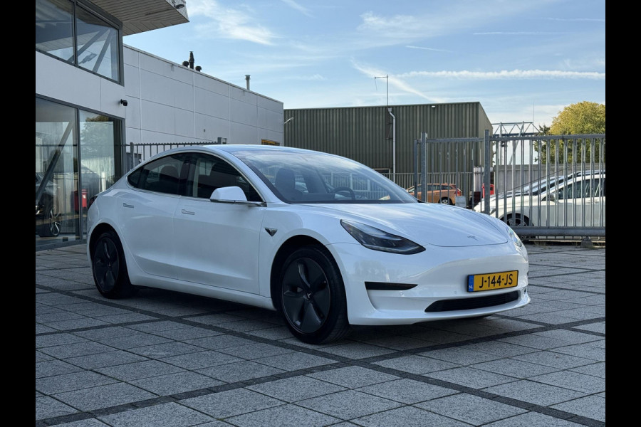 Tesla Model 3 Range Plus RWD | Autopilot | Panorama | Leder |