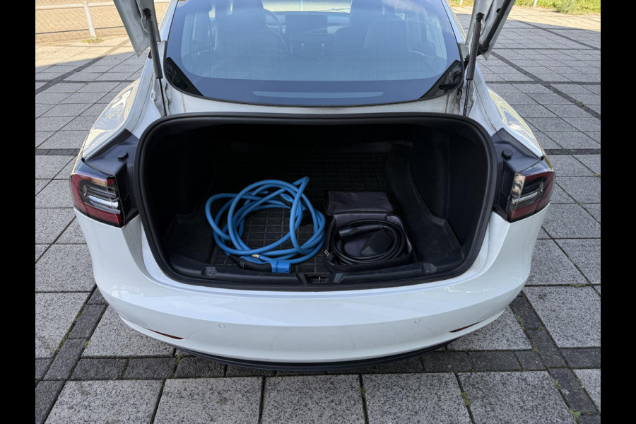 Tesla Model 3 Range Plus RWD | Autopilot | Panorama | Leder |