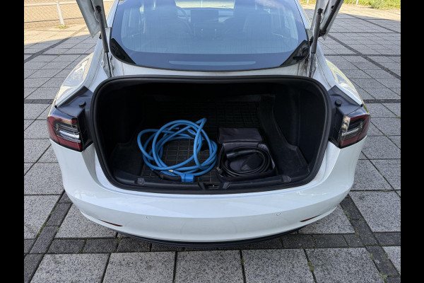 Tesla Model 3 Range Plus RWD | Autopilot | Panorama | Leder |