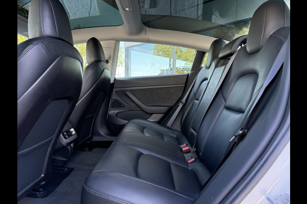 Tesla Model 3 Range Plus RWD | Autopilot | Panorama | Leder |