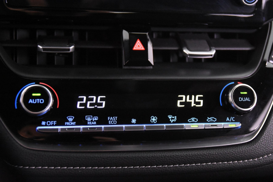 Toyota Corolla 1.8 Hybrid Dynamic *1ste Eigenaar*Navigatie*PDC*