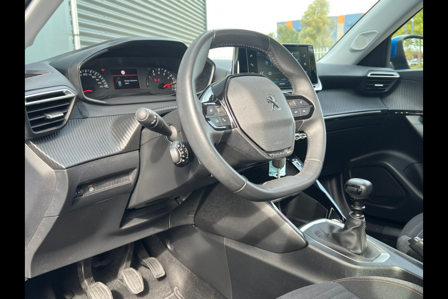 Peugeot 2008 BWJ 2021 | 1.2 101PK Active Pack | CLIMA | CARPLAY | NAVI | CAMERA | PRIVACY GLASS | PDC | LICHTMETAAL Peugeot 2008 BWJ 2021 | 1.2 101PK Active Pack | CLIMA | CARPLAY | NAVI | CAMERA | PRIVACY GLASS | PDC | LICHTMETAAL