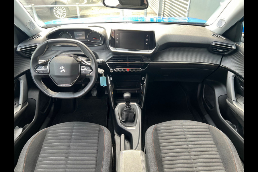 Peugeot 2008 BWJ 2021 | 1.2 101PK Active Pack | CLIMA | CARPLAY | NAVI | CAMERA | PRIVACY GLASS | PDC | LICHTMETAAL Peugeot 2008 BWJ 2021 | 1.2 101PK Active Pack | CLIMA | CARPLAY | NAVI | CAMERA | PRIVACY GLASS | PDC | LICHTMETAAL