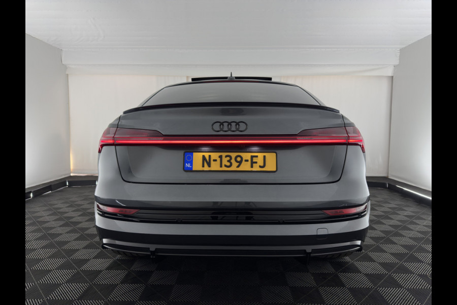 Audi e-tron Sportback 55 Quattro S-Line 95 kWh [ 3-Fase ] {SOH-92%} (INCL-BTW) *PANO | VIRTUAL-MIRRORS | AUDI-DESIGN-LEATHER | ADAPTIVE-CRUISE | TOP-VIEW |  BANG/OLUFSEN-SURROUND | MEMORY-PACK | KEYLESS | HEATED-SPORTSEATS | DIGI-COCKPIT | NAVI-FULLMAP | ...