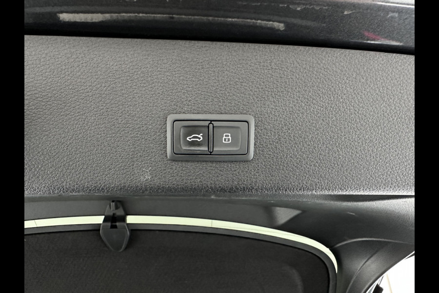 Audi e-tron Sportback 55 Quattro S-Line 95 kWh [ 3-Fase ] {SOH-92%} (INCL-BTW) *PANO | VIRTUAL-MIRRORS | AUDI-DESIGN-LEATHER | ADAPTIVE-CRUISE | TOP-VIEW |  BANG/OLUFSEN-SURROUND | MEMORY-PACK | KEYLESS | HEATED-SPORTSEATS | DIGI-COCKPIT | NAVI-FULLMAP | ...