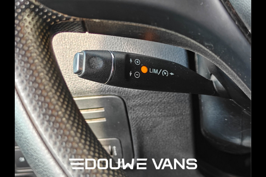 Mercedes-Benz Vito 124 Dubbel Cabine Automaat 237 PK 6 Persoons 9G-Tronic N1 Grijs Kenteken